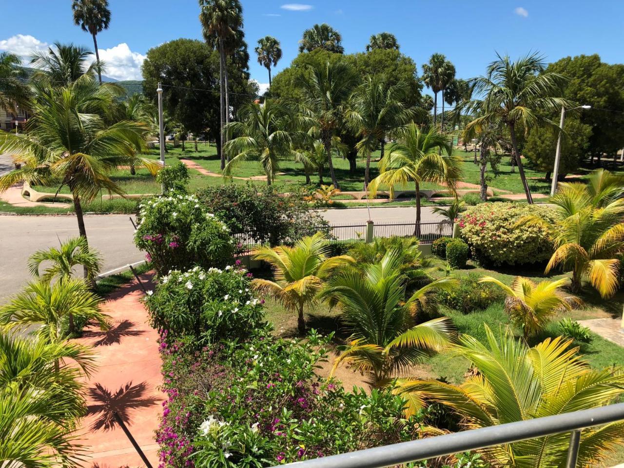 Hotel Guarocuya De Barahona Экстерьер фото